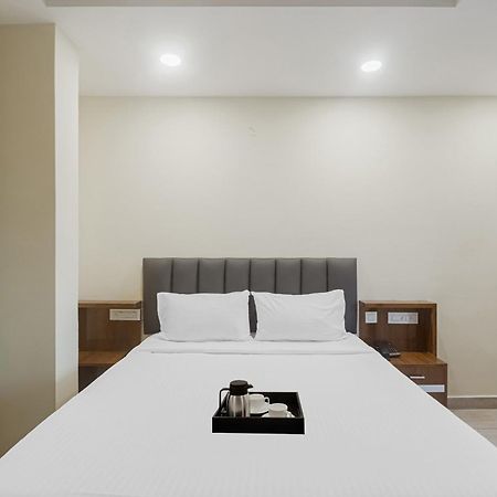 Townhouse Dj Grand Hotel Tirupati Eksteriør billede