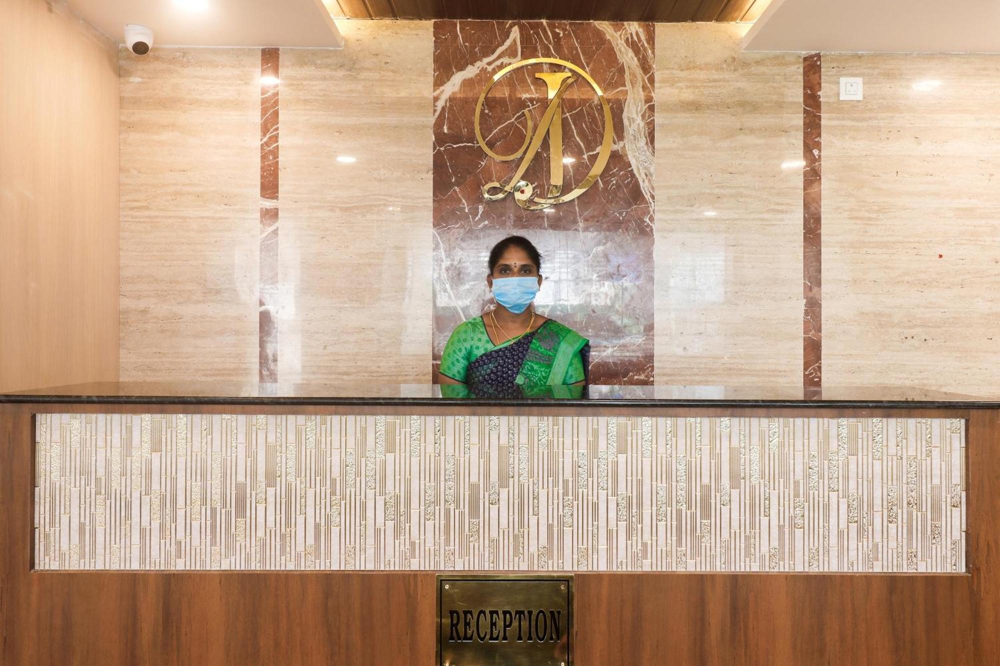 Townhouse Dj Grand Hotel Tirupati Eksteriør billede